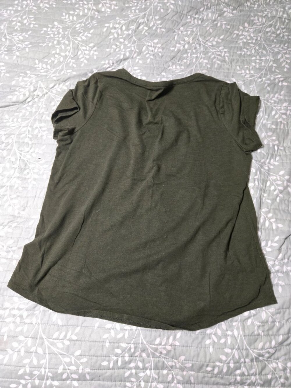 Green T-shrt - Picture 3 of 3
